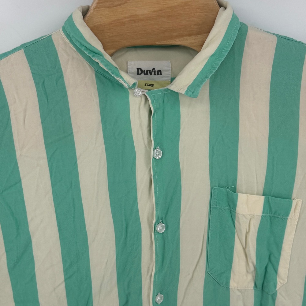Duvin Mens XL Short Sleeve Button Up Shirt Green Cream Striped Rayon Cabana Surf